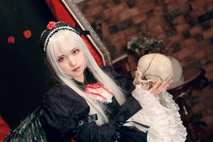 Rating: Safe Score: 0 Tags: 1girl black_dress blurry blurry_background depth_of_field dress flower frills gothic_lolita hairband lips lolita_fashion long_hair long_sleeves looking_at_viewer red_eyes rose silver_hair solo suigintou User: admin