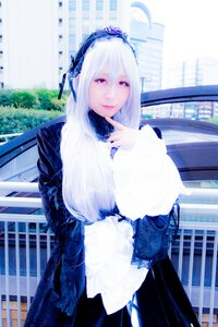 Rating: Safe Score: 0 Tags: 1girl 3d dress hairband long_hair long_sleeves looking_at_viewer solo suigintou User: admin