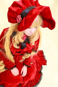 Rating: Safe Score: 0 Tags: 1girl blonde_hair bow dress flower hat long_hair long_sleeves red_dress red_rose rose shinku solo User: admin