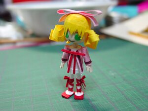 Rating: Safe Score: 0 Tags: 1girl blonde_hair blurry bow depth_of_field doll dress drill_hair full_body green_eyes hinaichigo photo pink_bow pink_dress shoes solo standing wings User: admin