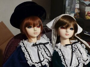 Rating: Safe Score: 0 Tags: 2girls blue_eyes brown_hair doll hat heterochromia looking_at_viewer multiple_dolls multiple_girls photo red_eyes short_hair siblings sisters tagme twins User: admin