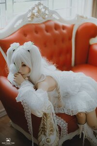 Rating: Safe Score: 0 Tags: 1girl bare_shoulders blurry chair detached_sleeves dress flower hair_ornament hatsune_miku kirakishou long_hair photo realistic sitting solo twintails white_dress white_hair User: admin