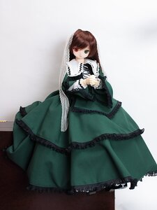 Rating: Safe Score: 0 Tags: 1girl brown_hair doll dress frills full_body green_dress green_eyes heterochromia long_hair long_sleeves looking_at_viewer red_eyes smile solo suiseiseki User: admin