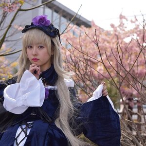 Rating: Safe Score: 0 Tags: 1girl bangs black_dress blonde_hair blurry blurry_background cherry_blossoms depth_of_field dress flower hat lips long_hair long_sleeves looking_at_viewer outdoors solo suigintou tree User: admin