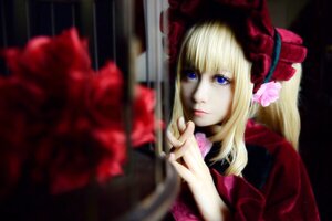 Rating: Safe Score: 0 Tags: 1girl bangs blonde_hair blue_eyes blurry blurry_background depth_of_field dress flower lips long_hair looking_at_viewer red_dress rose shinku solo upper_body User: admin