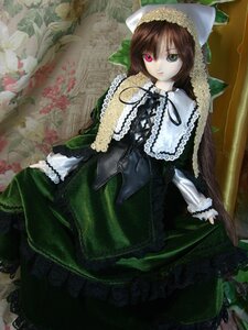 Rating: Safe Score: 0 Tags: 1girl brown_hair doll dress frills green_dress green_eyes heterochromia long_hair long_sleeves looking_at_viewer red_eyes solo suiseiseki very_long_hair User: admin