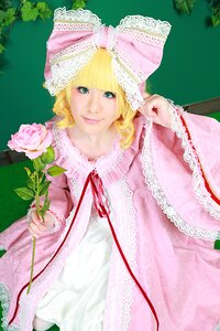 Rating: Safe Score: 0 Tags: 1girl blonde_hair bow dress flower frills green_eyes hina_ichigo hinaichigo lips lolita_fashion looking_at_viewer pink_bow pink_dress plant ribbon rose smile solo User: admin