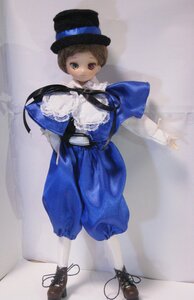 Rating: Safe Score: 0 Tags: 1girl blue_dress brown_hair capelet closed_mouth doll dress full_body gloves green_eyes hat heterochromia long_sleeves looking_at_viewer red_eyes short_hair solo souseiseki standing top_hat User: admin