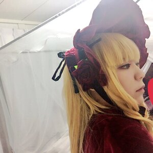 Rating: Safe Score: 0 Tags: 1girl bangs blonde_hair blue_eyes flower hat lips long_hair profile rose shinku solo User: admin