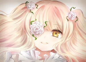 Rating: Safe Score: 0 Tags: 1girl blonde_hair blush flower hair_flower hair_ornament image kirakishou long_hair portrait rose smile solo white_flower white_rose yellow_eyes User: admin