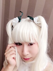 Rating: Safe Score: 0 Tags: 1girl animal_ears hair_ornament kirakishou lips looking_at_viewer portrait smile solo white_hair User: admin