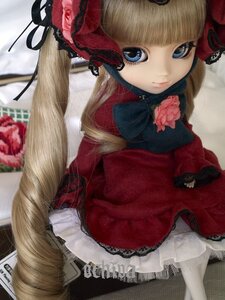 Rating: Safe Score: 0 Tags: 1girl bangs blonde_hair blue_eyes bonnet bow doll dress flower frills long_hair looking_at_viewer photo rose shinku smile solo upper_body User: admin