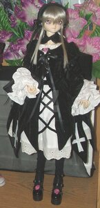 Rating: Safe Score: 0 Tags: 1girl black_dress black_hair doll dress flower full_body gothic_lolita lolita_fashion long_hair looking_at_viewer purple_eyes shoes solo suigintou User: admin