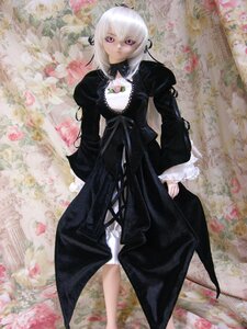 Rating: Safe Score: 0 Tags: 1girl black_dress doll dress flower hair_ribbon juliet_sleeves lace long_sleeves looking_at_viewer puffy_sleeves ribbon solo standing suigintou white_hair User: admin