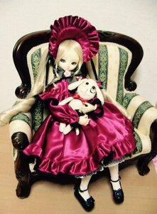 Rating: Safe Score: 0 Tags: 1girl blonde_hair bonnet chair doll dress frills full_body long_sleeves looking_at_viewer red_dress shinku shoes sitting solo stuffed_animal User: admin