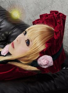 Rating: Safe Score: 0 Tags: 1girl blonde_hair blue_eyes bow flower lips long_hair portrait realistic shinku solo User: admin