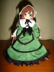 Rating: Safe Score: 0 Tags: 1girl brown_hair doll dress frills green_dress green_eyes heterochromia long_hair long_sleeves looking_at_viewer red_eyes solo standing suiseiseki very_long_hair User: admin