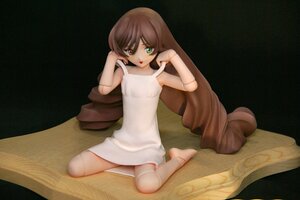 Rating: Safe Score: 0 Tags: 1girl bandages barefoot brown_hair doll doll_joints dress full_body green_eyes heterochromia joints long_hair red_eyes sitting solo suiseiseki wariza User: admin