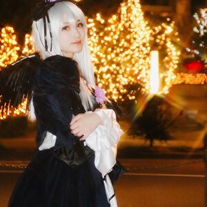 Rating: Safe Score: 0 Tags: 1girl blurry bokeh holding long_hair looking_at_viewer ribbon solo suigintou umbrella white_hair User: admin