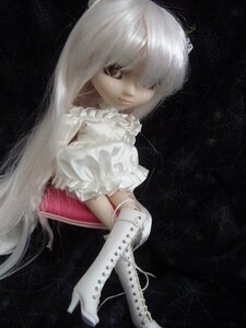 Rating: Safe Score: 0 Tags: 1girl bangs black_background boots chair doll dress flower full_body kirakishou long_hair looking_at_viewer sitting solo thigh_boots very_long_hair white_dress white_footwear white_hair User: admin