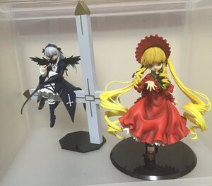 Rating: Safe Score: 0 Tags: 2girls black_wings blonde_hair blue_eyes bonnet doll dress drill_hair frills long_hair long_sleeves multiple_dolls multiple_girls photo red_dress shinku silver_hair standing suigintou tagme twintails very_long_hair wings User: admin