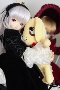 Rating: Safe Score: 0 Tags: 1girl auto_tagged blurry depth_of_field doll dress flower frills hairband lolita_fashion long_hair long_sleeves looking_at_viewer multiple_dolls photo pink_eyes silver_hair solo stuffed_animal suigintou tagme wings User: admin