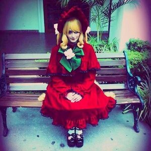 Rating: Safe Score: 0 Tags: 1girl blonde_hair bonnet dress long_hair long_sleeves red_dress shinku sitting solo User: admin