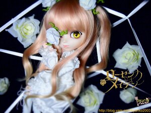 Rating: Safe Score: 0 Tags: 1girl auto_tagged bangs blurry blurry_background blurry_foreground depth_of_field doll dress eyepatch flower hair_ornament kirakishou long_hair rose sleeveless solo two_side_up white_dress white_flower white_rose yellow_eyes User: admin