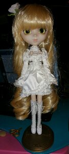 Rating: Safe Score: 0 Tags: 1girl bangs blonde_hair boots cross-laced_footwear dress flower full_body lace long_hair looking_at_viewer solo tail white_dress User: admin