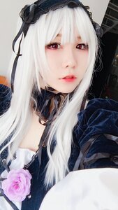 Rating: Safe Score: 0 Tags: 1girl bangs black_flower black_rose eyelashes flower lips long_hair looking_at_viewer pink_rose red_eyes rose solo suigintou upper_body white_hair User: admin