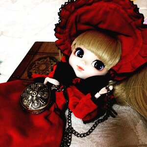 Rating: Safe Score: 0 Tags: 1girl blonde_hair blue_eyes bonnet chain dress hat lace long_sleeves looking_at_viewer red_dress solo User: admin