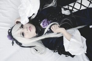 Rating: Safe Score: 0 Tags: 1girl dress flower frills lips lolita_fashion long_hair long_sleeves looking_at_viewer rose solo suigintou User: admin