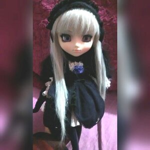 Rating: Safe Score: 0 Tags: 1girl black_dress blonde_hair doll dress frills gothic_lolita lolita_fashion long_hair long_sleeves looking_at_viewer silver_hair sitting solo suigintou upper_body User: admin