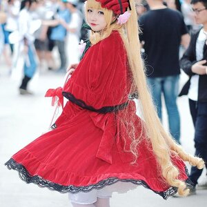 Rating: Safe Score: 0 Tags: 1girl blonde_hair blurry blurry_background blurry_foreground depth_of_field dress long_hair looking_at_viewer motion_blur photo red_dress shinku solo User: admin