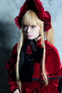 Rating: Safe Score: 0 Tags: 1girl bangs blonde_hair blue_eyes blunt_bangs bonnet bow closed_mouth dress flower lips long_hair looking_at_viewer red_flower red_rose rose shinku solo User: admin