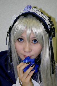 Rating: Safe Score: 0 Tags: 1girl blue_eyes blue_nails closed_mouth face fingernails flower gothic_lolita hairband lips lolita_fashion long_hair looking_at_viewer nail_polish ribbon rose silver_hair solo suigintou User: admin