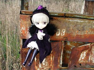 Rating: Safe Score: 0 Tags: 1girl boots doll dress frills hairband long_hair long_sleeves looking_at_viewer photo_background purple_eyes silver_hair solo standing suigintou white_hair wings User: admin