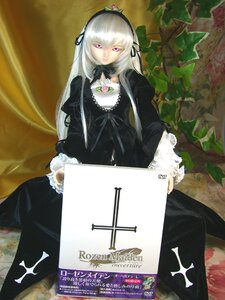 Rating: Safe Score: 0 Tags: 1girl black_dress black_ribbon doll dress flower frills hairband long_hair long_sleeves looking_at_viewer pink_eyes ribbon rose silver_hair sitting solo suigintou User: admin