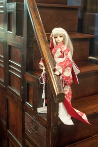 Rating: Safe Score: 0 Tags: 1girl doll floral_print hair_ornament japanese_clothes kimono long_hair looking_at_viewer obi sash sitting solo standing suigintou white_hair wide_sleeves User: admin