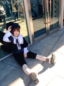 Rating: Safe Score: 0 Tags: 1girl brown_hair hat shoes sitting solo souseiseki User: admin