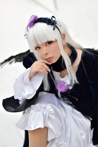 Rating: Safe Score: 0 Tags: 1girl bangs blurry blurry_background blurry_foreground closed_mouth depth_of_field dress flower frills gothic_lolita hairband lips lolita_fashion long_hair long_sleeves looking_at_viewer red_eyes rose solo suigintou white_hair wings User: admin