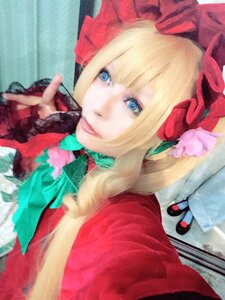 Rating: Safe Score: 0 Tags: 1girl bangs blonde_hair blue_eyes bow flower lips looking_at_viewer shinku solo User: admin