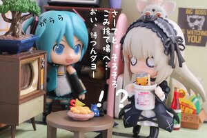 Rating: Safe Score: 0 Tags: 2girls alcohol beer beer_mug blue_eyes blurry blurry_foreground cake cup depth_of_field doll food hatsune_miku long_hair mug multiple_girls photo solo suigintou User: admin