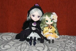 Rating: Safe Score: 0 Tags: 2girls doll dress flower green_eyes green_hair hair_ornament kanaria long_hair long_sleeves looking_at_viewer multiple_dolls multiple_girls purple_eyes siblings sisters suigintou tagme twins User: admin