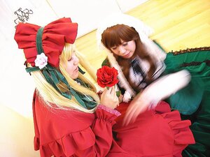 Rating: Safe Score: 0 Tags: 2girls blonde_hair brown_hair closed_eyes dress flower long_hair multiple_cosplay multiple_girls red_dress red_flower red_rose rose shinku signature tagme User: admin