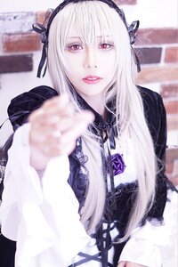 Rating: Safe Score: 0 Tags: 1girl 3d blurry chain depth_of_field flower hairband long_hair long_sleeves looking_at_viewer pale_skin photo red_eyes rose solo suigintou User: admin