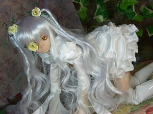 Rating: Safe Score: 0 Tags: 1girl boots doll doll_joints dress eyepatch flower kirakishou lolita_fashion long_hair lying rose solo thigh_boots traditional_media very_long_hair white_hair white_rose yellow_eyes User: admin