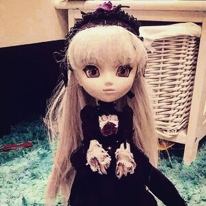 Rating: Safe Score: 0 Tags: 1girl black_dress black_eyes closed_mouth doll dress long_hair looking_at_viewer oekaki purple_eyes solo suigintou upper_body User: admin