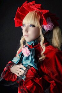 Rating: Safe Score: 0 Tags: 1girl bangs blonde_hair blue_eyes bonnet flower lips long_hair long_sleeves realistic rose shinku solo traditional_media upper_body User: admin