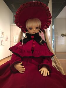 Rating: Safe Score: 0 Tags: 1girl blonde_hair bonnet capelet doll dress frills indoors long_hair long_sleeves looking_at_viewer photo red_dress shinku solo twintails User: admin